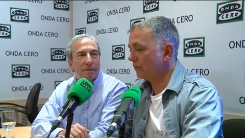 La última pregunta de Juan Ramón Lucas a José Luis Perales José Luis Perales con Juan Ramón Lucas durante una entrevista en Más de uno