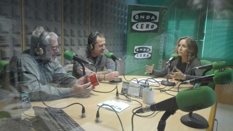 Susana Pedreira entrevista a Blanco y Davila por su obra teatral " Men&uacute; da Noite"