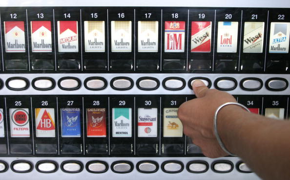 Los especialistas piden encarecer el paquete de tabaco y que la sanidad pública financie los tratamientos para dejar de fumar Los especialistas piden encarecer el paquete de tabaco y que la sanidad pública financie los tratamientos para dejar de fumar