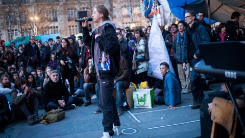 Manifestantes en la Plaza de la Rep&uacute;blica de Par&iacute;s