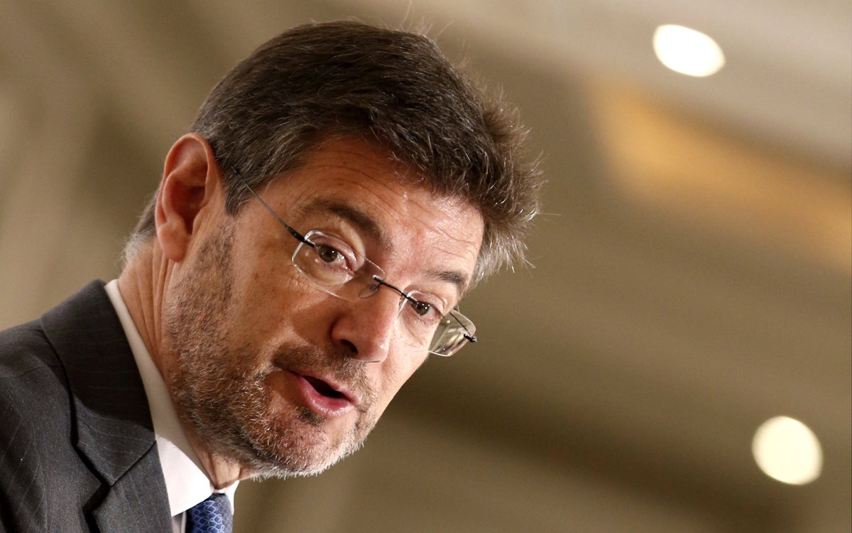 Rafael Catalá: "Yo no soy Messi, no he cometido ningún delito fiscal" Rafael Catalá: "Yo no soy Messi, no he cometido ningún delito fiscal"