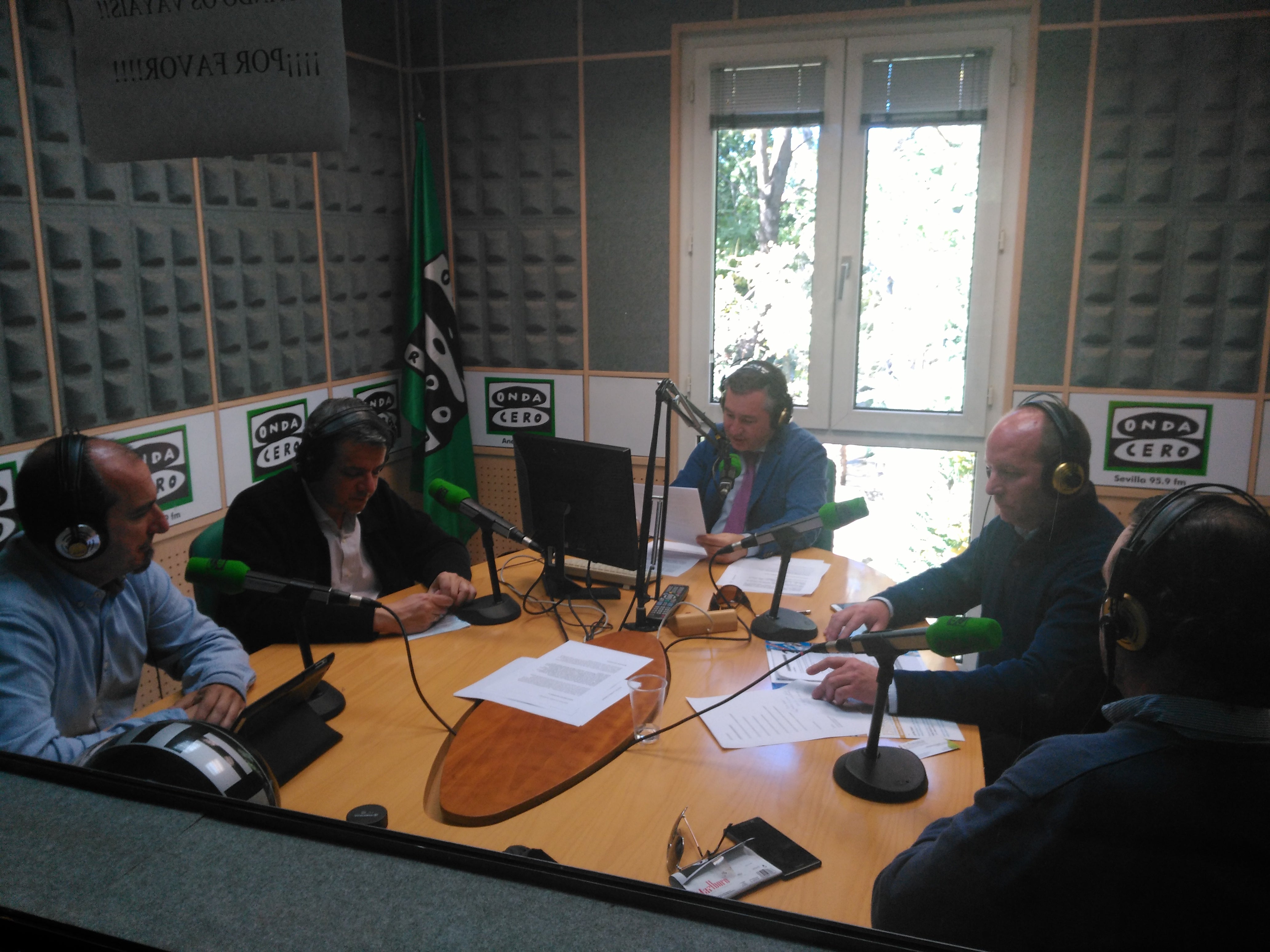 Aquí en la Onda (Andalucía Capital) / 12 de Abril de 2016. Aquí en la Onda (Andalucía Capital) / 12 de Abril de 2016.