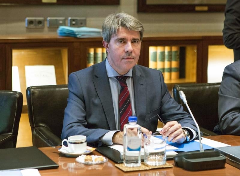 El Canal de Isabel II cesa al directivo vinculado a los 'Papeles de Panamá' El Canal de Isabel II cesa al directivo vinculado a los 'Papeles de Panamá'
