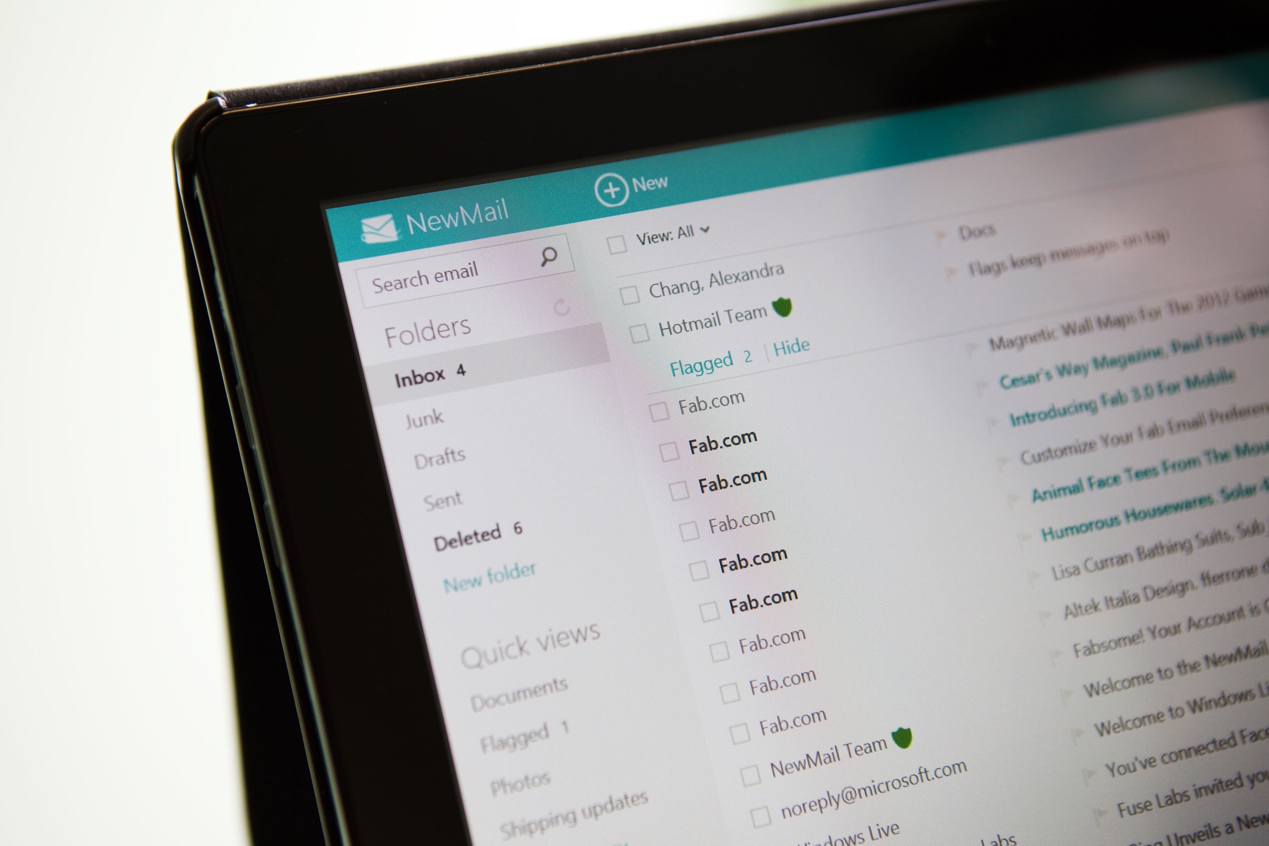Estrasburgo condena que un empleador inspeccione los correos de un trabajador sin previo aviso Estrasburgo condena que un empleador inspeccione los correos de un trabajador sin previo aviso