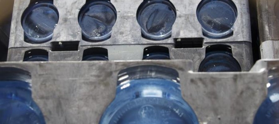 Agua embotellada Agua embotellada
