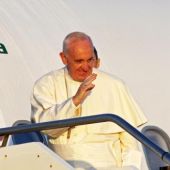 El Papa Francisco a su llegada a Lesbos