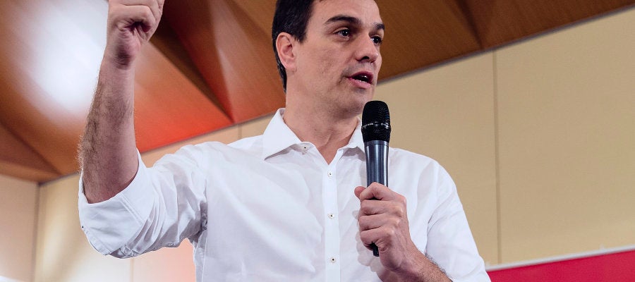 Pedro Sánchez durante su intervención en un acto en Málaga Pedro Sánchez durante su intervención en un acto en Málaga