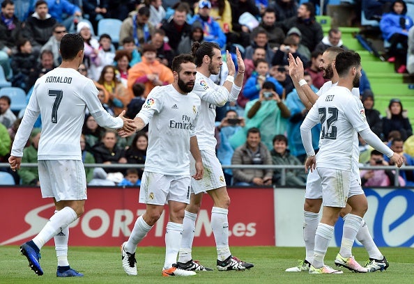Getafe 1 - 5 Real Madrid. La goleada del Madrid ante el Getafe le pone a un punto del líder Getafe 1 - 5 Real Madrid. La goleada del Madrid ante el Getafe le pone a un punto del líder