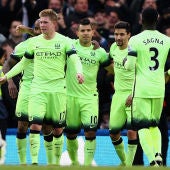Sergio Agüero festeja con el Manchester City