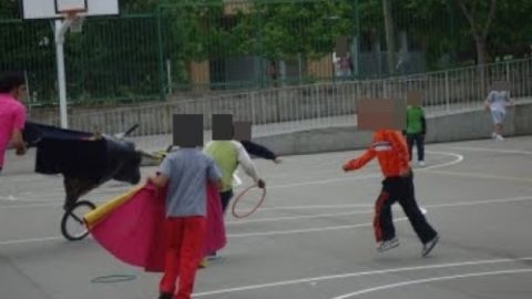 Actividades taurinas en el colegio p&uacute;blico CEIP Cam&oacute;n Aznar