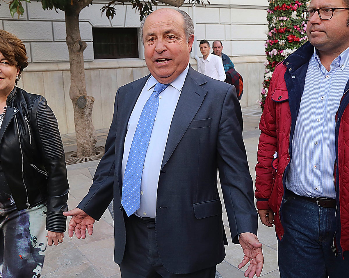 Tímido comunicado de apoyo del PP al que fuera su alcalde durante 13 años Tímido comunicado de apoyo del PP al que fuera su alcalde durante 13 años