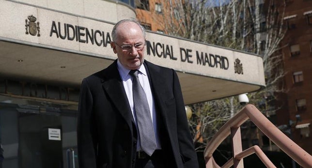 El juez cita a Rato por administración desleal cuando presidía Bankia El juez cita a Rato por administración desleal cuando presidía Bankia