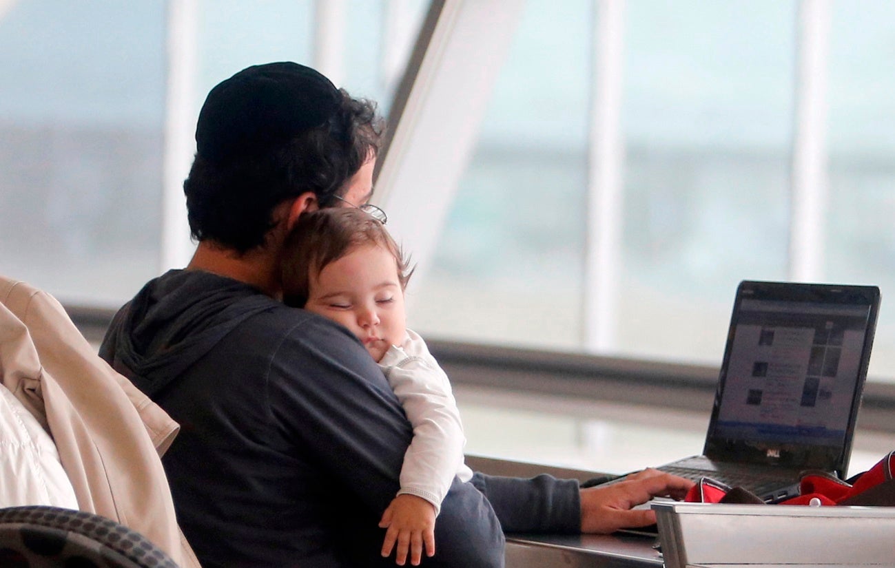 País Vasco, la primera comunidad autónoma que equiparará los permisos de paternidad en hombres y mujeres País Vasco, la primera comunidad autónoma que equiparará los permisos de paternidad en hombres y mujeres