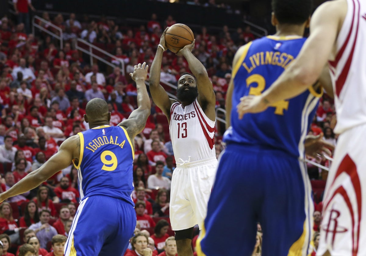 James Harden tumba a los Warriors y coloca la serie 2-1 James Harden tumba a los Warriors y coloca la serie 2-1