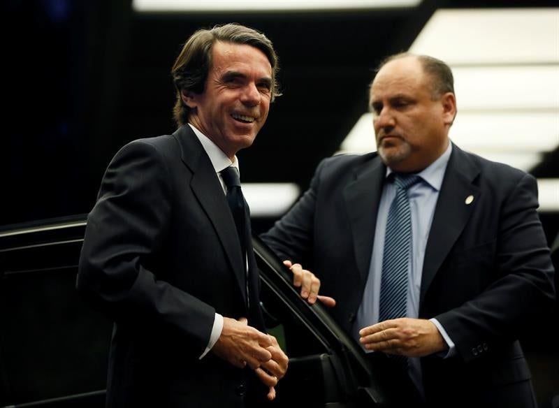 Aznar presenta una denuncia ante la Fiscalía por revelación de datos tributarios Aznar presenta una denuncia ante la Fiscalía por revelación de datos tributarios