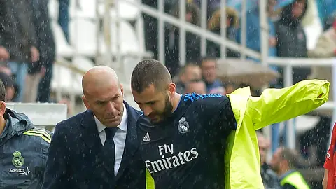 Karim Benzema lesionado en Vallecas Karim Benzema lesionado en Vallecas