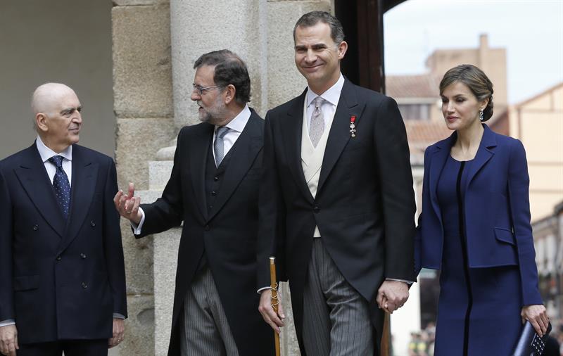 Fernando del Paso recibe el Premio Cervantes de manos de Felipe VI Fernando del Paso recibe el Premio Cervantes de manos de Felipe VI