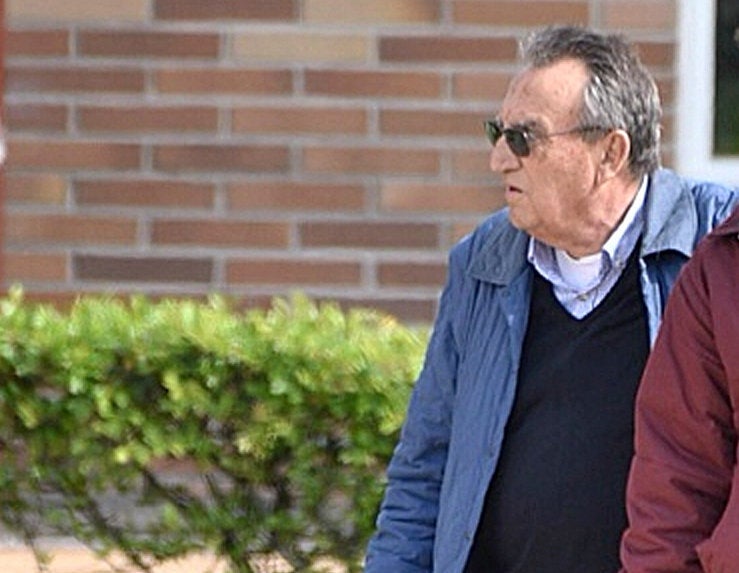 La Audiencia de Castellón mantiene el tercer grado al expresidente de la Diputación y del PP de Castellón, Carlos Fabra, por no haber vuelto a delinquir y buen comportamiento La Audiencia de Castellón mantiene el tercer grado al expresidente de la Diputación y del PP de Castellón, Carlos Fabra, por no haber vuelto a delinquir y buen comportamiento