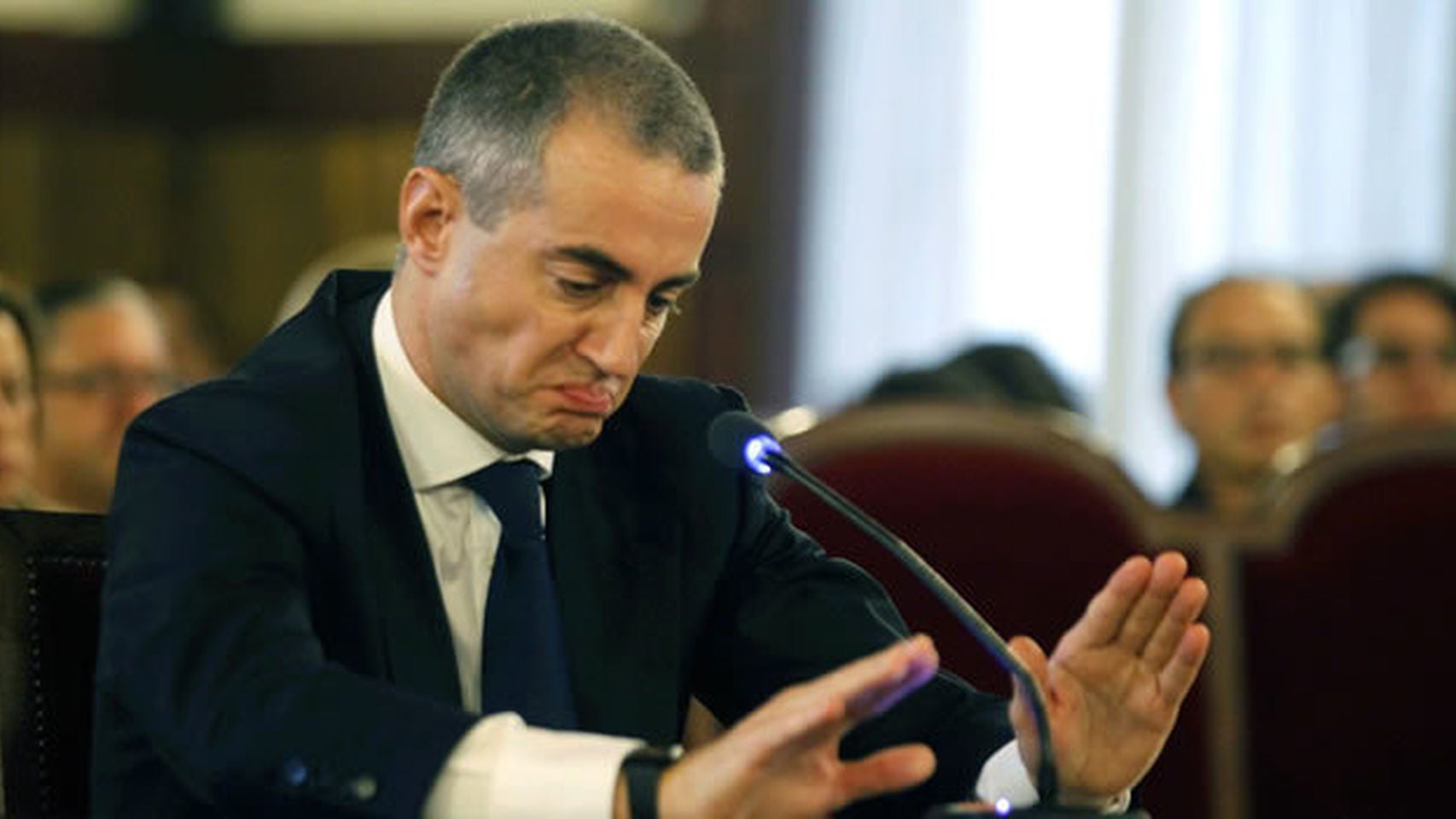 Personas Físicas: Y se tiró de la manta de la Gürtel Personas Físicas: Y se tiró de la manta de la Gürtel