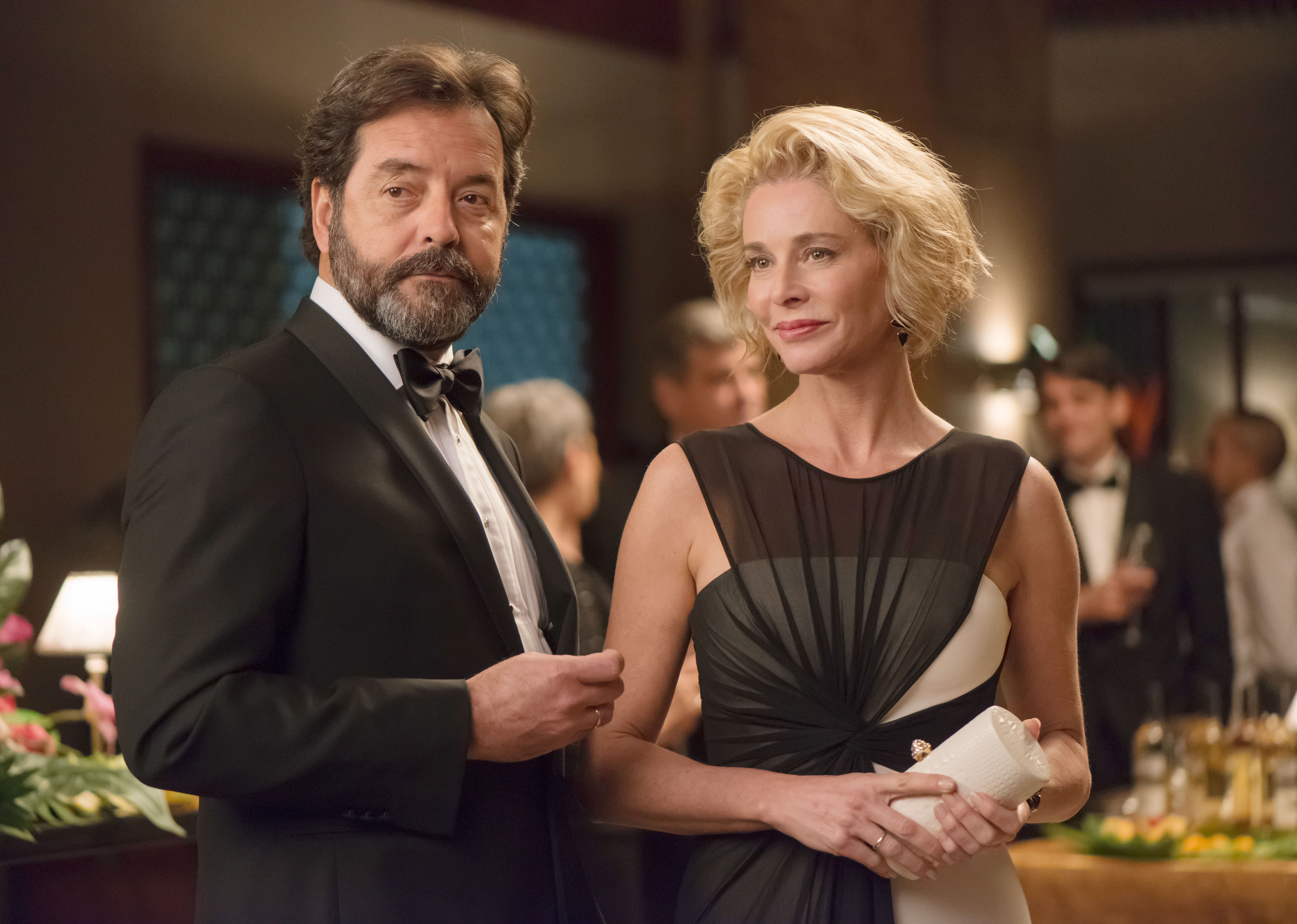 La tele con Monegal: "'La Embajada' une thriller, mafia y corrupción" La tele con Monegal: "'La Embajada' une thriller, mafia y corrupción"