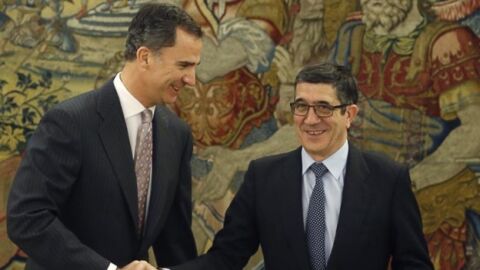 El Rey Felipe junto a Patxi L&oacute;pez