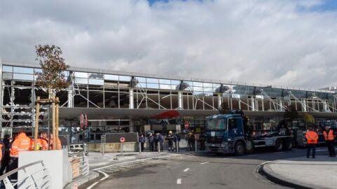Vista de la fachada exterior del aeropuerto de Bruselas-Zaventem