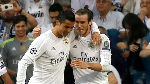Cristiano y Bale festejando el gol del galés Cristiano y Bale festejando el gol del galés