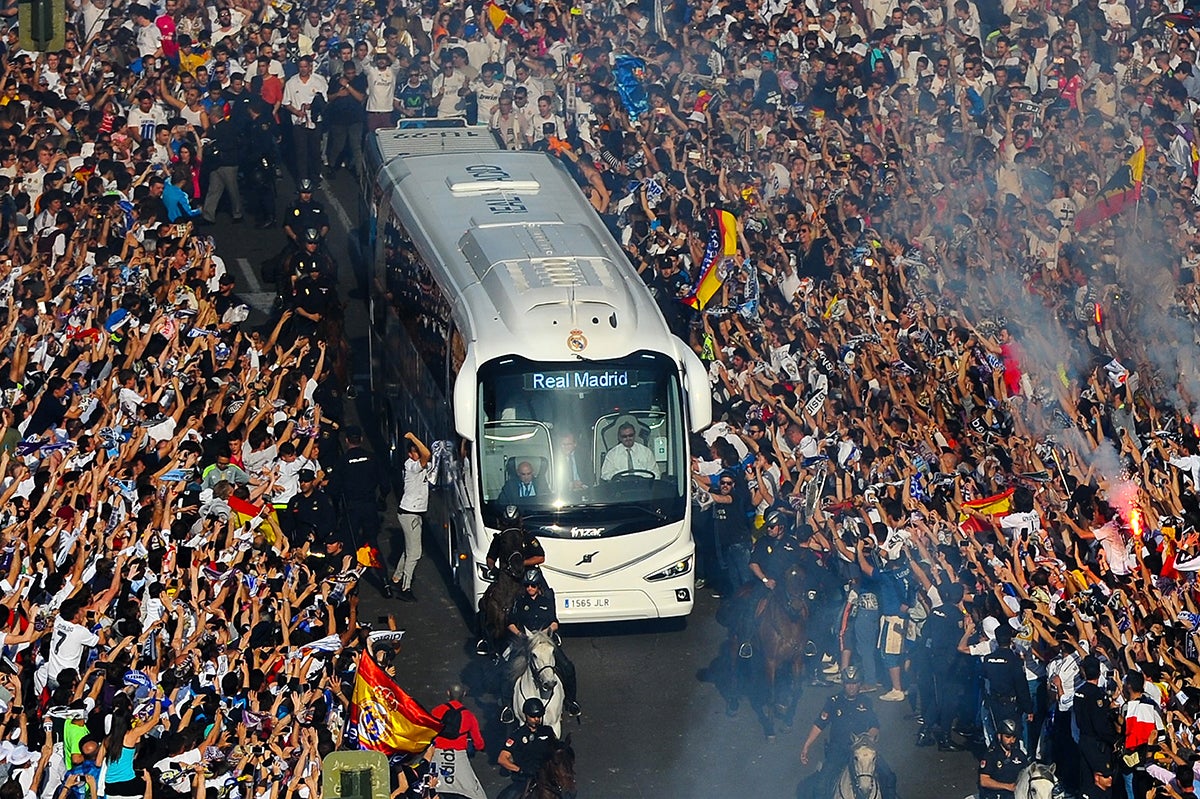 Un dispositivo de 1.800 agentes vigilará a los más de 4.000 alemanes que asisten al Real Madrid-Bayern Un dispositivo de 1.800 agentes vigilará a los más de 4.000 alemanes que asisten al Real Madrid-Bayern