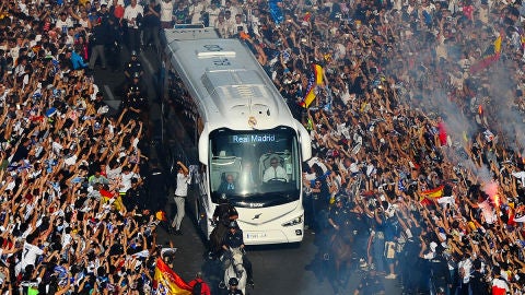 Llegada del Real Madrid al Santiago Bernab&eacute;u