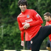 Tiago, en un entrenamiento con el Atlético