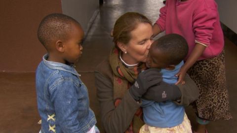 India Howell, la mujer que tiene 94 hijos.