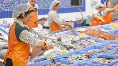 Foto de archivo de varios empleados de Mercadona Trabajadores Mercadona