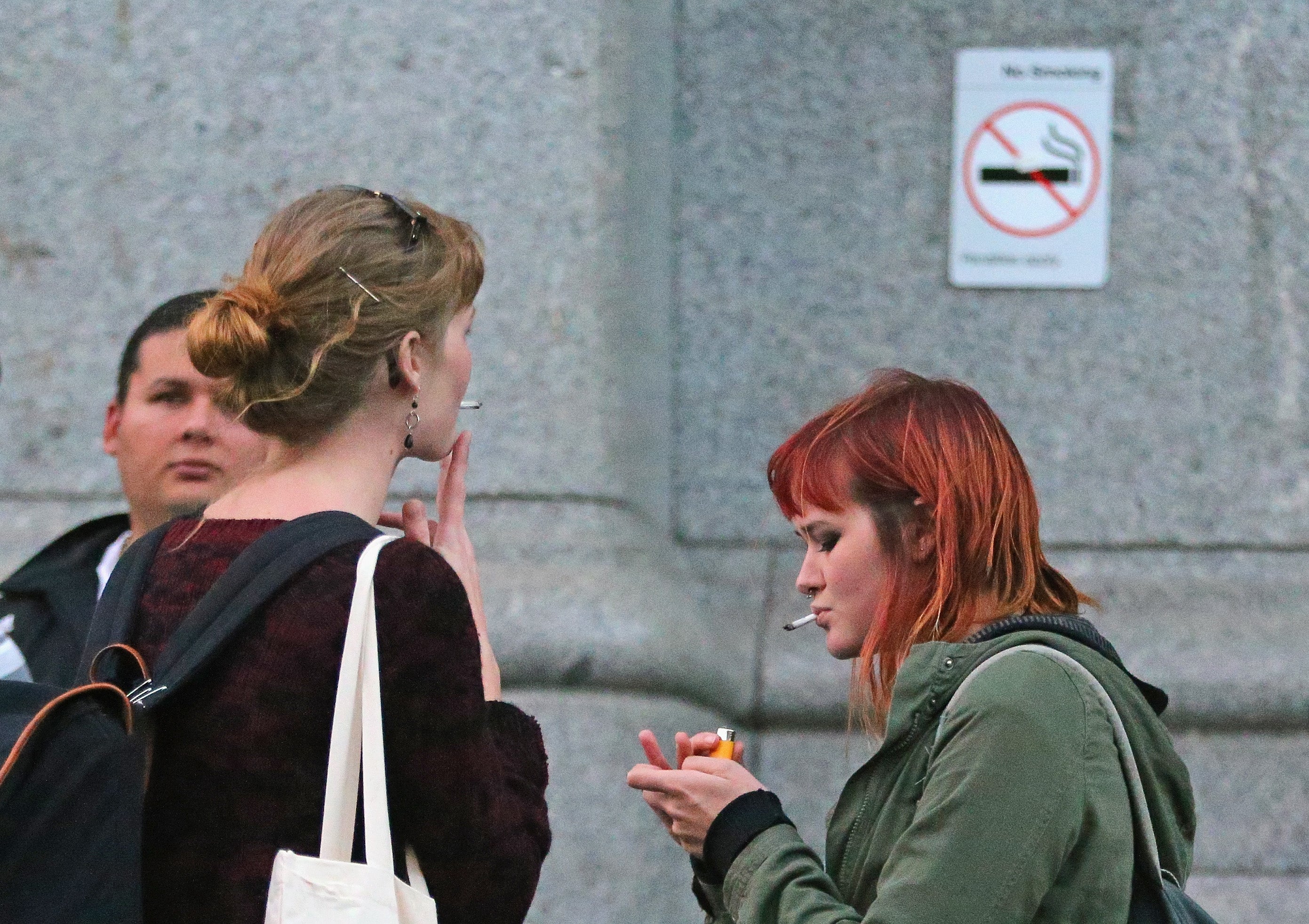 Aumenta el consumo de tabaco, cannabis e hipnosedantes entre los menores en España, pero baja el de alcohol Aumenta el consumo de tabaco, cannabis e hipnosedantes entre los menores en España, pero baja el de alcohol