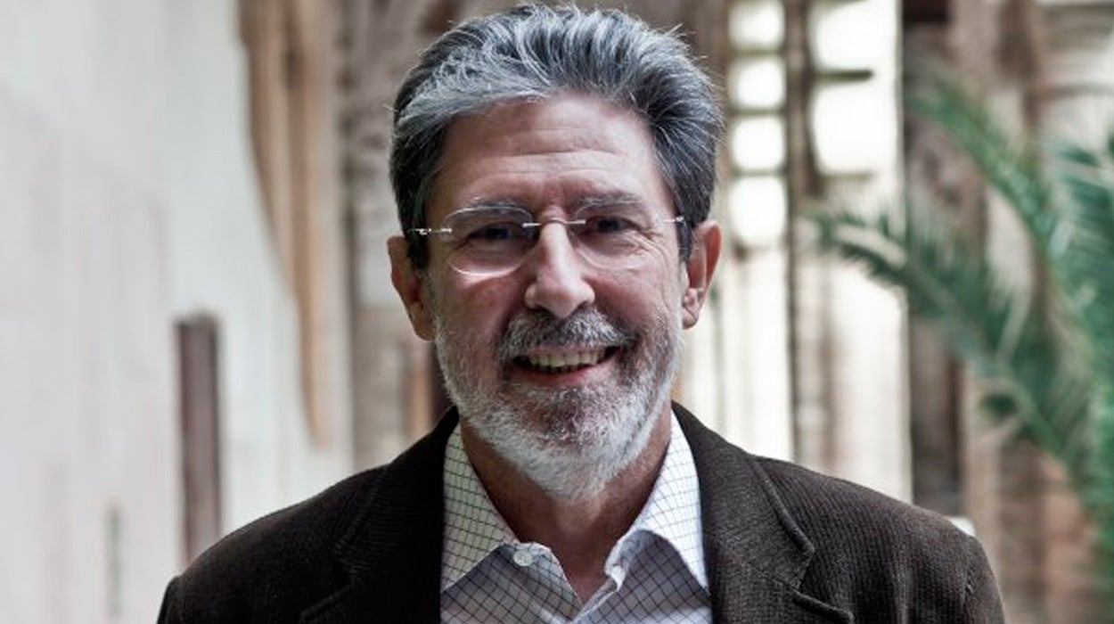 Adolfo Barrena (IU): "Cuando el acuerdo con Podemos esté cerrado, decidiremos si se somete a consulta" Adolfo Barrena (IU): "Cuando el acuerdo con Podemos esté cerrado, decidiremos si se somete a consulta"