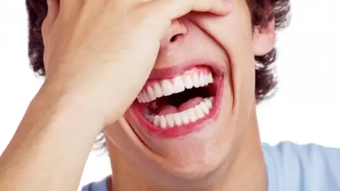 Chico riéndose Chico riéndose