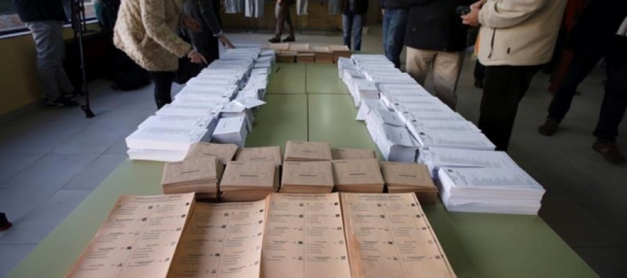 Todo preparado en los colegios electorales Todo preparado en los colegios electorales