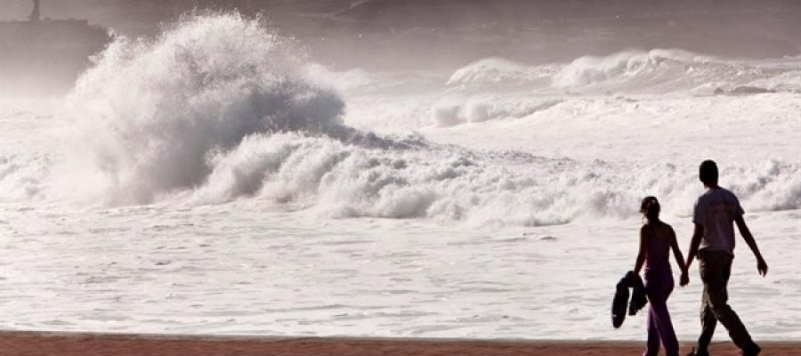 Fuertes lluvias y oleaje Fuertes lluvias y oleaje