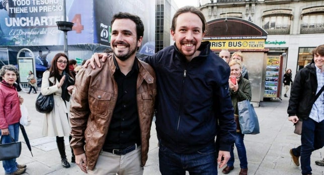 Unidos Podemos confirma el 'sorpasso' sobre el PSOE al que superaría en 12 escaños, según el CIS Unidos Podemos confirma el 'sorpasso' sobre el PSOE al que superaría en 12 escaños, según el CIS