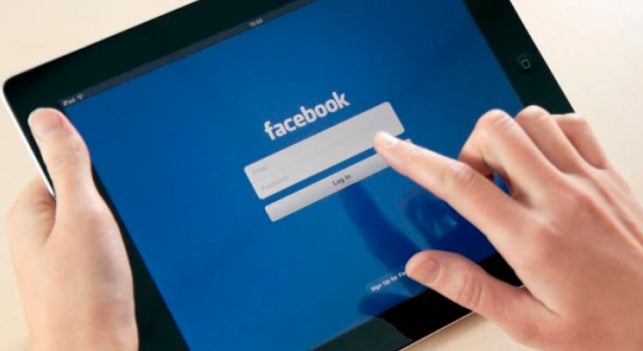 Twitter, YouTube y Facebook, denunciados en Francia por contenidos ilícitos Twitter, YouTube y Facebook, denunciados en Francia por contenidos ilícitos