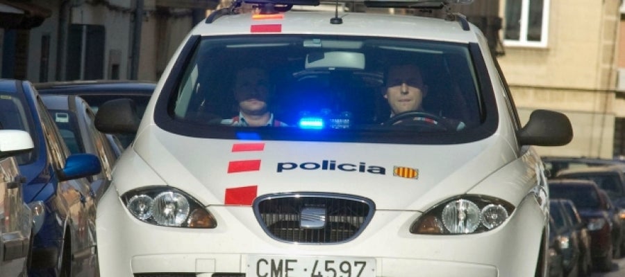 Un coche de los Mossos d'Esquadra Un coche de los Mossos d'Esquadra
