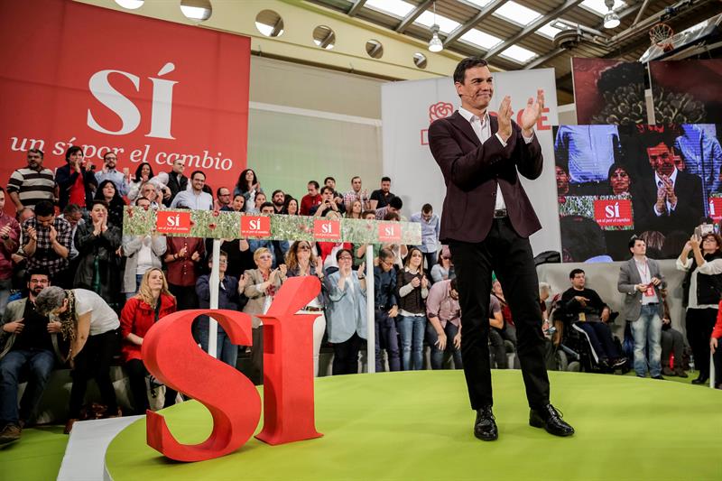 Sánchez: "Puedo prometer y prometo decencia, diálogo y dedicación" Sánchez: "Puedo prometer y prometo decencia, diálogo y dedicación"