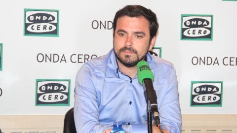 El l&iacute;der de Izquierda Unida, Alberto Garz&oacute;n, durante una entrevista en Onda Cero