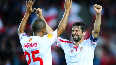 'Coke' y Mariano celebran el pase a la final de la Europa League
