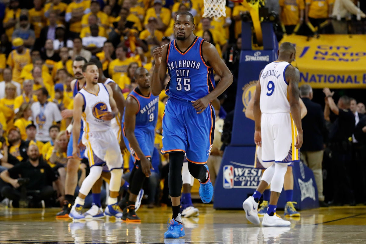 NBA: Los mejores Thunders ponen a prueba a los Warriors de Curry NBA: Los mejores Thunders ponen a prueba a los Warriors de Curry