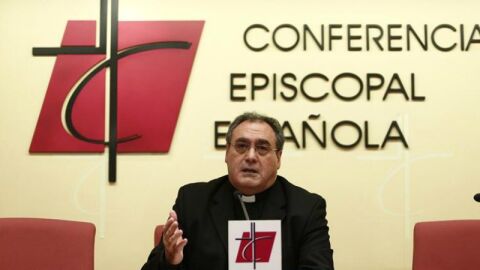 El portavoz y secretario general de la Conferencia Episcopal Espa&ntilde;ola (CEE), Jos&eacute; Mar&iacute;a Gil Tamayo