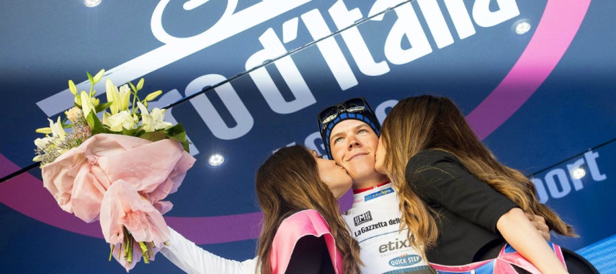 Bob Jungels, en el podio del Giro de Italia Bob Jungels, en el podio del Giro de Italia