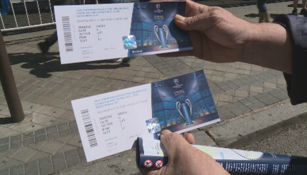 Más de la mitad de los españoles admite haber comprado entradas de reventa Más de la mitad de los españoles admite haber comprado entradas de reventa