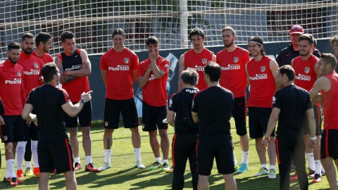 Charla de Simeone con sus jugadores
