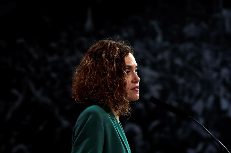 Batet: "Ahí donde no está Iglesias, el acuerdo y el cambio ha sido posible" Batet: "Ahí donde no está Iglesias, el acuerdo y el cambio ha sido posible"