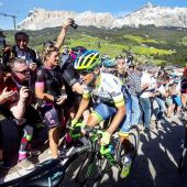 Esteban Chaves gana la etapa número 14 del Giro de Italia